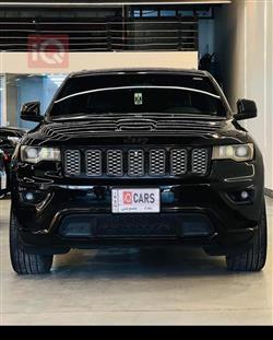 جیپ گراند شیرۆکی